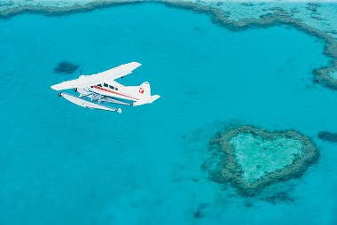 10 WAYS TO DO THE GREAT BARRIER REEF IN THE WHITSUNDAYS