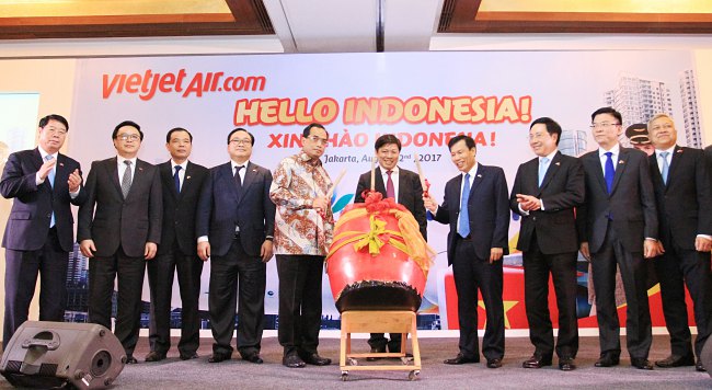Vietjet Announces New International Route from Ho Chi Minh City to Jakarta