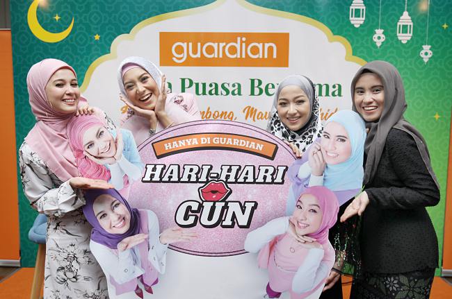   Guardian Malaysia Gives 100 Children Exclusive Ramadan Outing