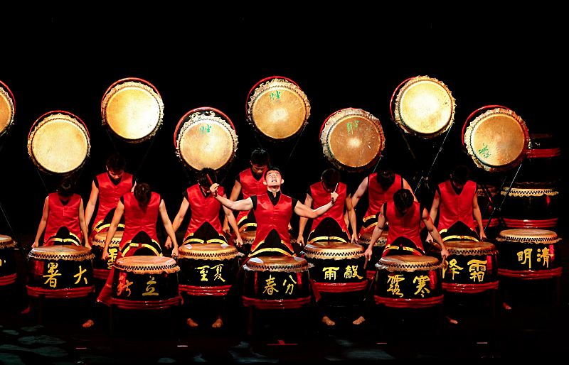 Revelry And Re-creation As Singapore Night Festival Transforms The Bras Basah.bugis District!