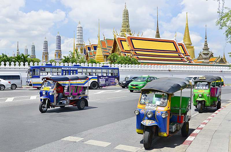 A Reminder To Travellers Of Thailand’s Smoking Ban