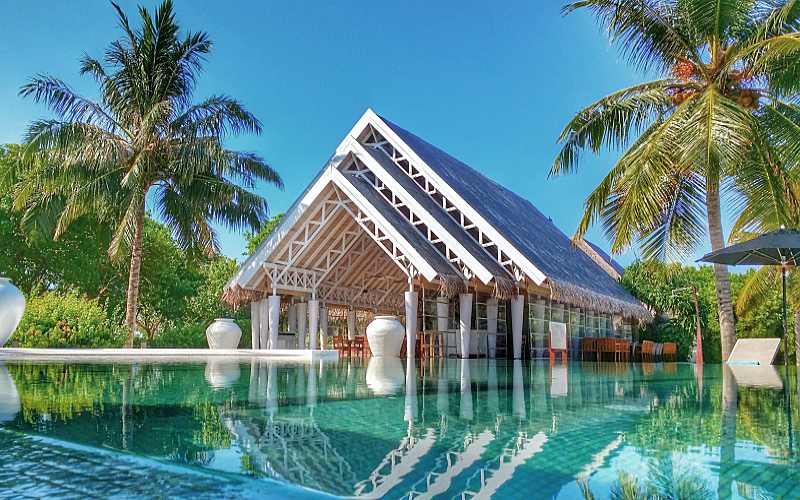 LUX* Resorts & Hotels Celebrates Easter with Eclectic Family Fun in Mauritius and Maldives