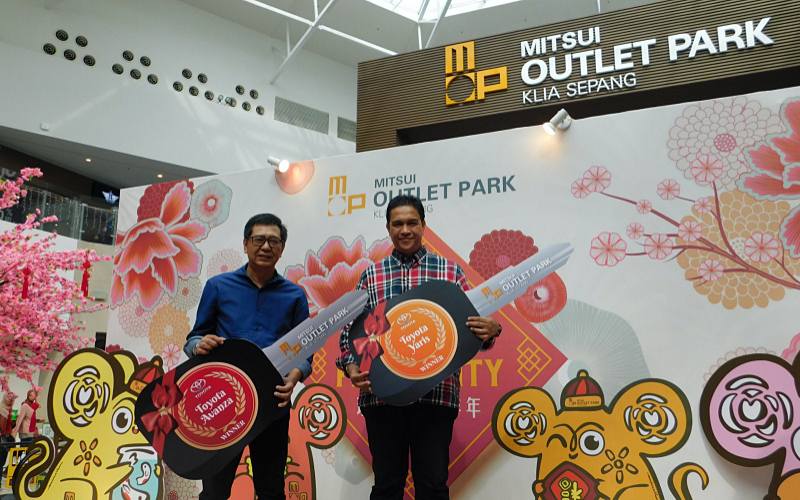 Mitsui Outlet Park Klia Sepang Presents Contest Winners With A Car Each 