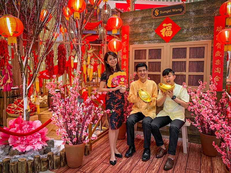 Embrace A Go Gold Auspicious Year At Sungei Wang 