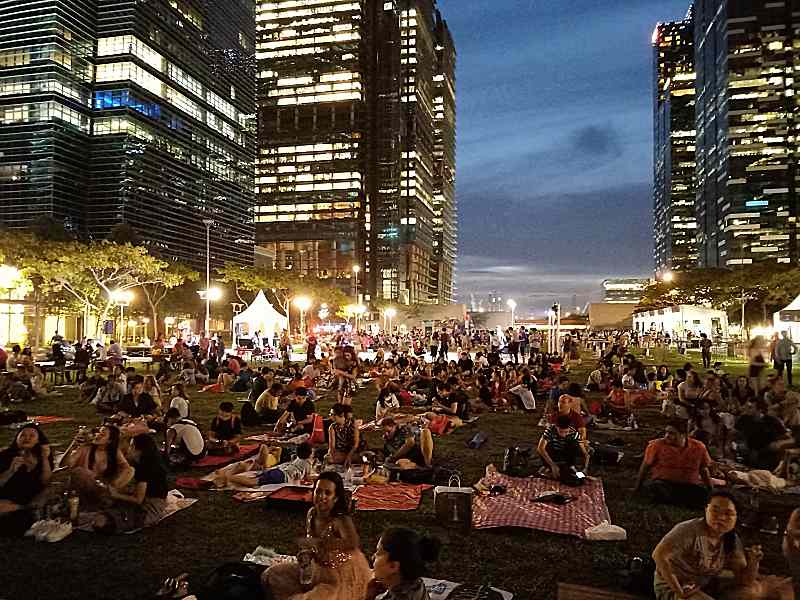 Singapore Awaits 2020 As Revellers Join In Its Biggest Countdown Celebration At Marina Bay