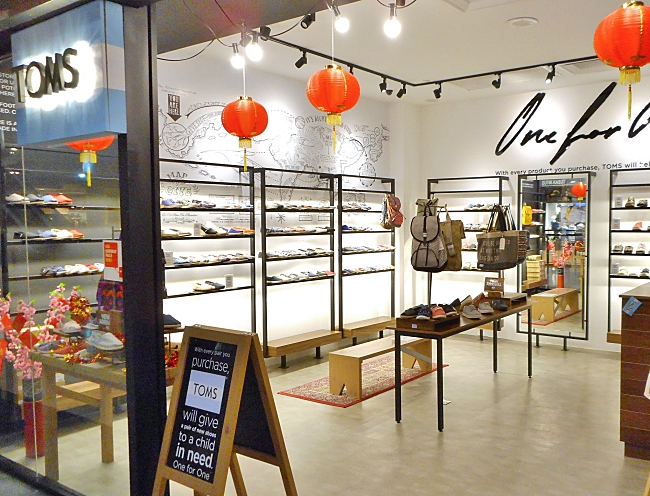 TOMS CELEBRATES NEW SUNWAY PYRAMID 