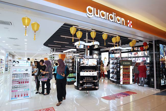 Guardian To Knock Down Prices Every Week For The Whole Year