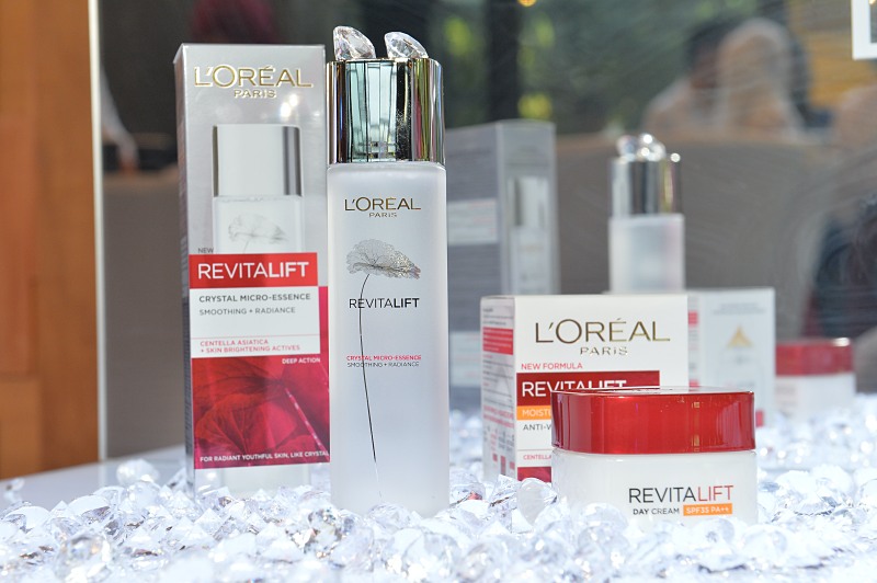 Crystal clear, radiant skin made simple with L’Oréal Paris Two-Step Regime!