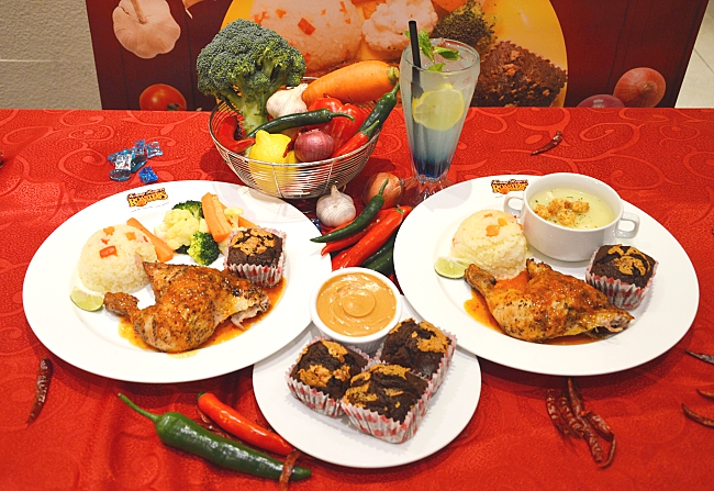 Spicy Gilerrr In Kenny Rogers ROASTERS!