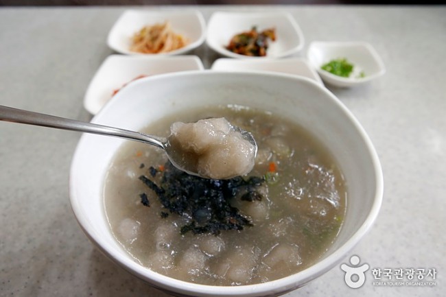 3 Jeongseon Traditional Dishes To Try When In Jeongseong 5-Day Market, Gangwon-do!