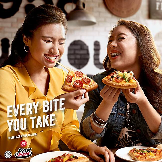 Pizza Hut Celebrates 400th Hut Milestone