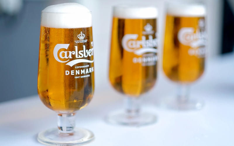 WIN CARLSBERG’S NEW PREMIUM STEM GLASS!