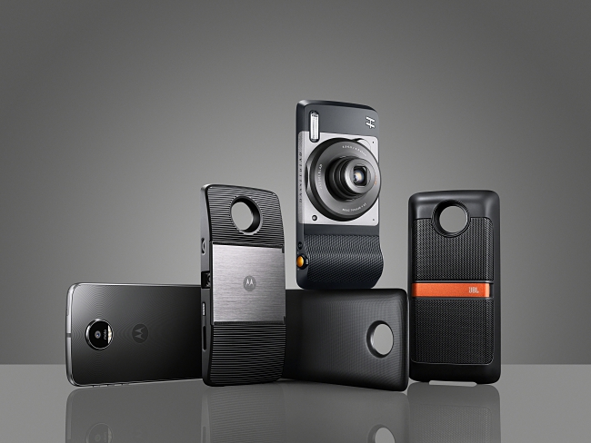 Plan your Perfect Date with the Moto Z and Moto Mods