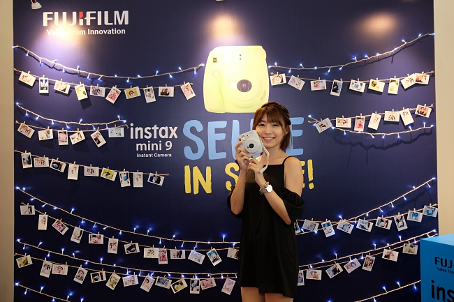 Fujifilm Malaysia Launches The Instax Square SQ10 And Instax Mini 9!