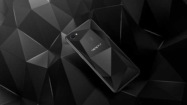 OPPO adds special “Diamond Black” design to the F7 series