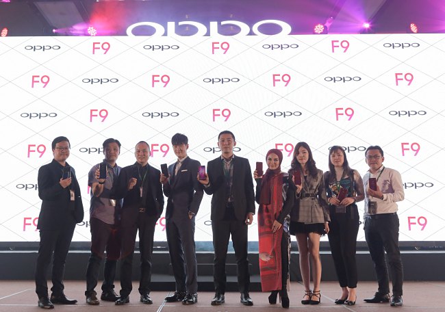 OPPO Launches the OPPO F9
