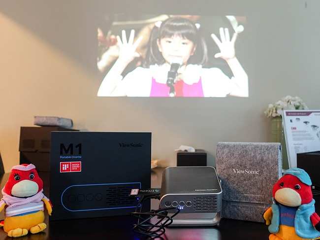 Go Big and Go Mobile with ViewSonic M1 Ultra-Portable LED Projector!