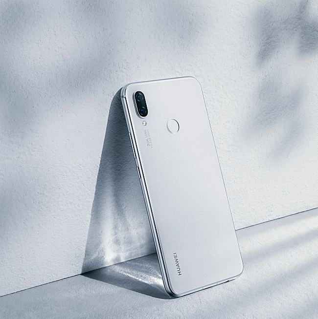 Best of You Discovered Through the HUAWEI nova 3i’s Pearl White