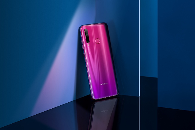 The HONOR 20 Lite Arrives in Malaysia!