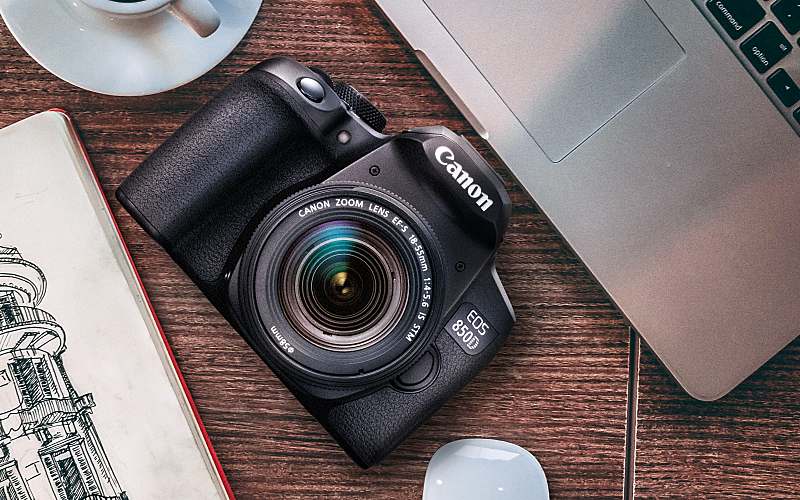 CANON LAUNCHES INTUITIVE EOS 850D AND POCKET PHOTO PRINTER SELPHY SQUARE QX10