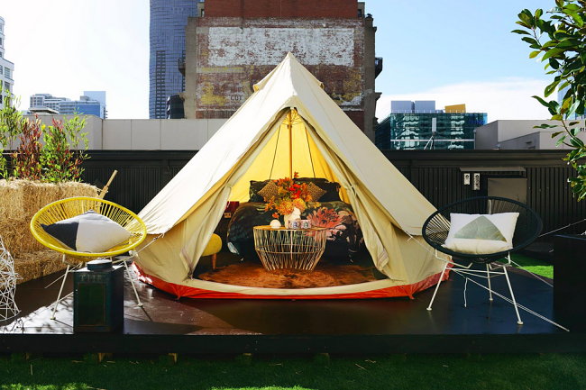 World’s First Pop-Up Rooftop Glamp Site In Melbourne!
