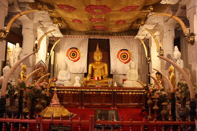 Temple of the Sacred Tooth Relic