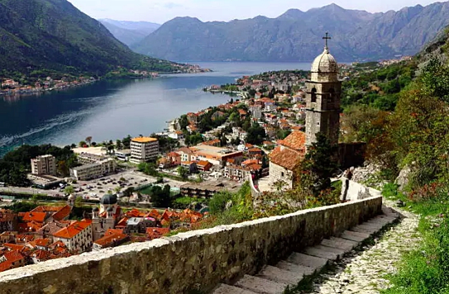 Top 10 Cities To Visit In 2016!