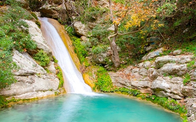 The Breathtaking Mythical Gorge Of Neda!