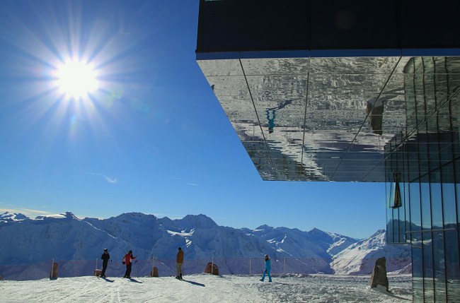 Top 4 Spy Movie Filming Locations!