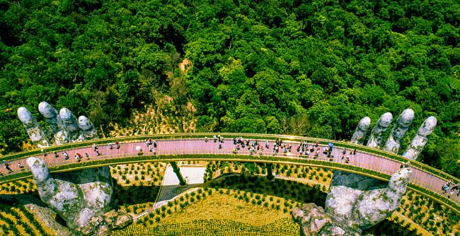 Have You Seen These Giant Hands Bridge In Vietnam?