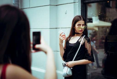 SIX GREAT REASONS WHY TRAVELING WITH FRIENDS IS BETTER!