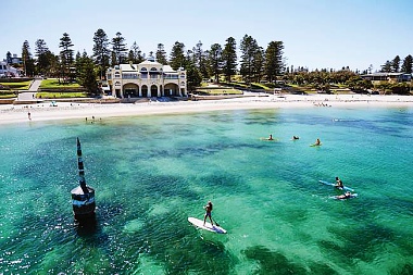 4 DAY TRIPS AND SHORT ADVENTURES IN WESTERN AUSTRALIA