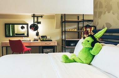 HIDDEN GEM: DASH BOX HOTEL IN CYBERJAYA!