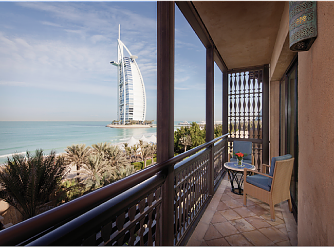 5 Most Insta-Worthy Rooms And Vistas To Stay When In Dubai!