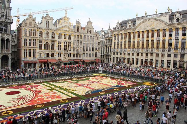 4 Best European Summer Blooms You Must Visit!