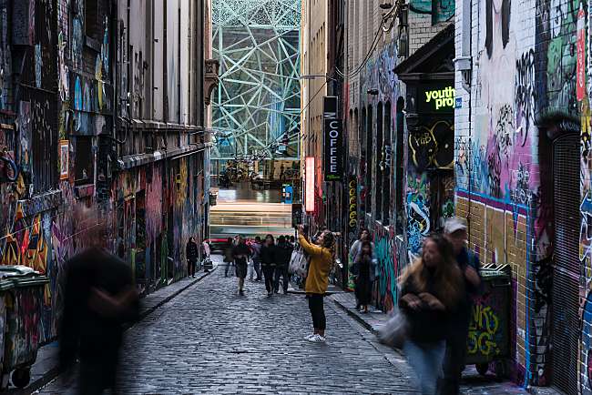 Best 5 Street Art Laneways In Melbourne!