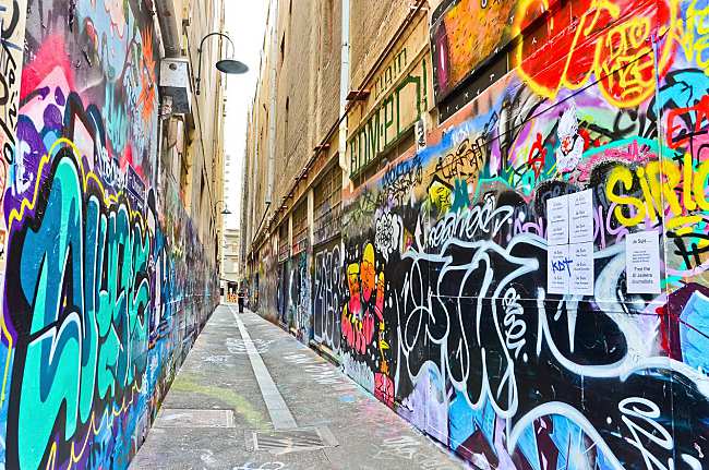 Best 5 Street Art Laneways In Melbourne!