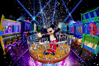 6 NEW EXCITING LINE UP TO CHECK OUT AT HONG KONG DISNEYLAND THIS SUMMER/AUTUMN SEASON!