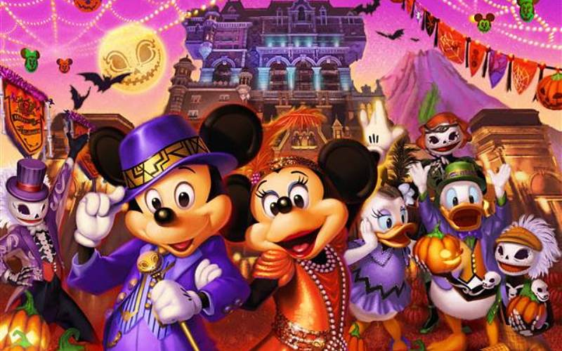 Enjoy Halloween At Tokyo Disneyland! 