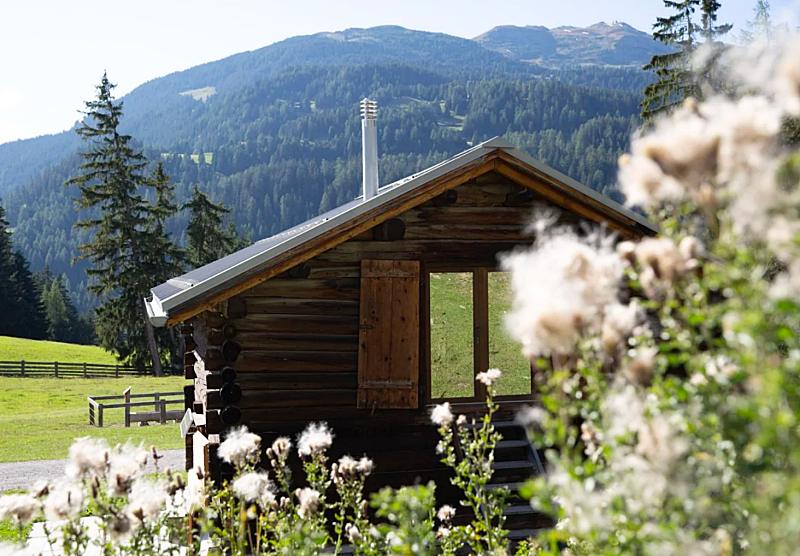 5 Swiss Alpine Huts To Experience For True Relaxation! 