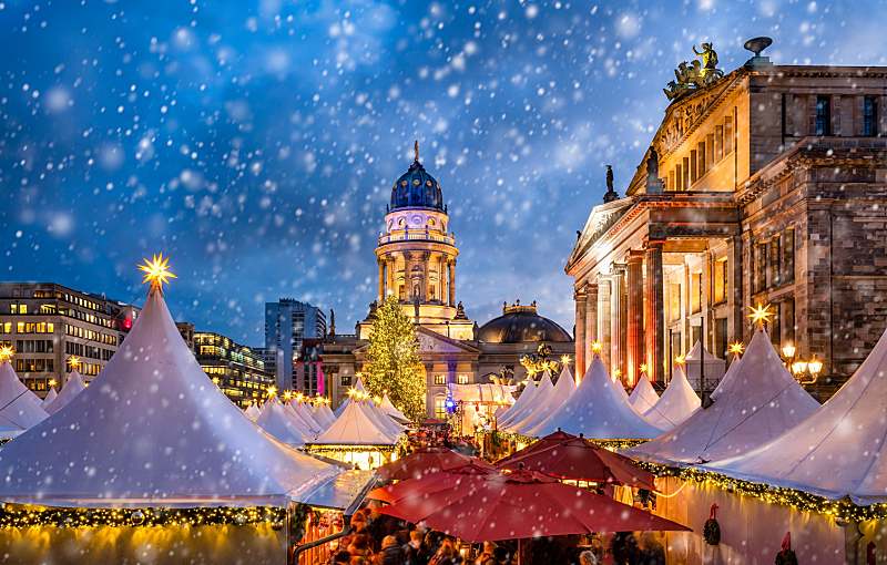 6 CHRISTMAS MARKETS AND TRADITIONS TO GET YOU IN THE YULETIDE SPIRIT