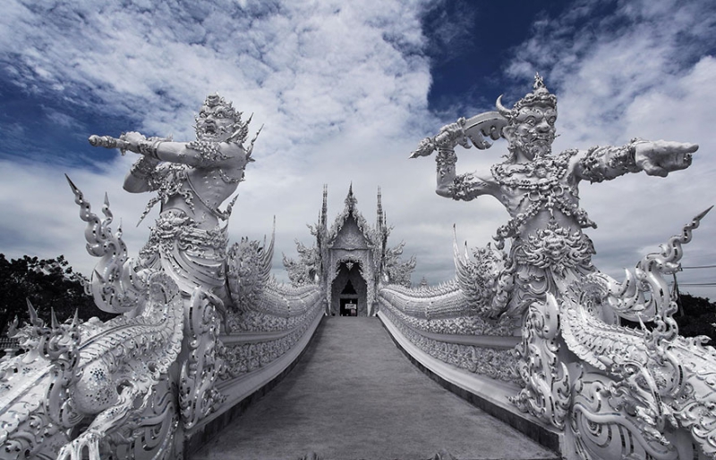 Vivian wan White Temple Thailand