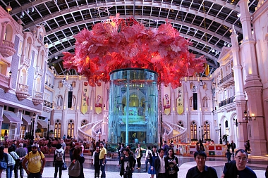 10 PLACES TO VISIT IN MACAU!