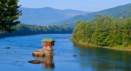 VISA FREE ENTRY TO SERBIA